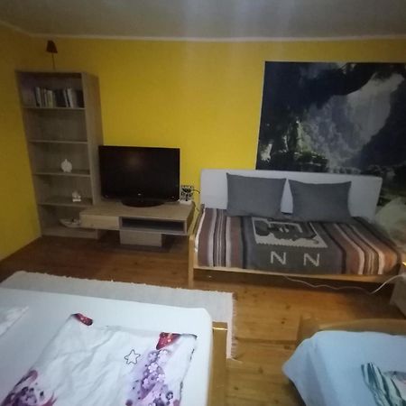 Kert Oevezeti Lakas Apartment Gyöngyös Bagian luar foto