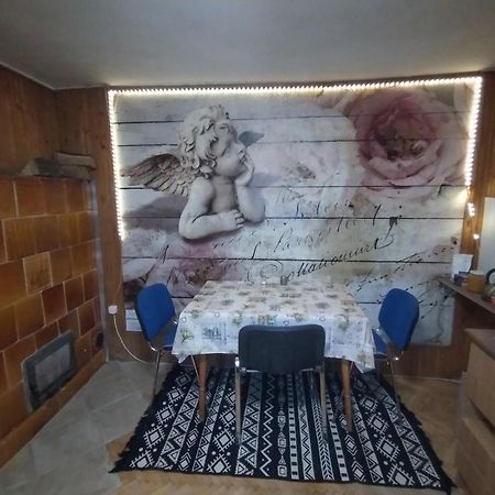 Kert Oevezeti Lakas Apartment Gyöngyös Bagian luar foto