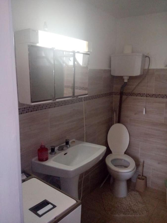 Kert Oevezeti Lakas Apartment Gyöngyös Bagian luar foto